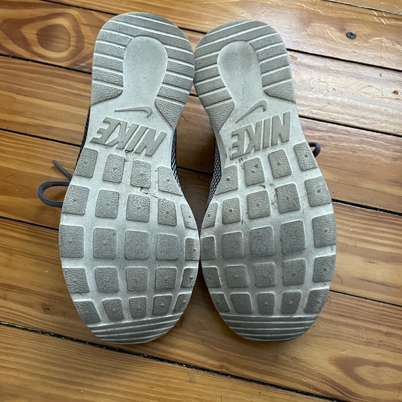 Nike Sneakers Womens Tanjun Racer Grey - Picture 3 of 6